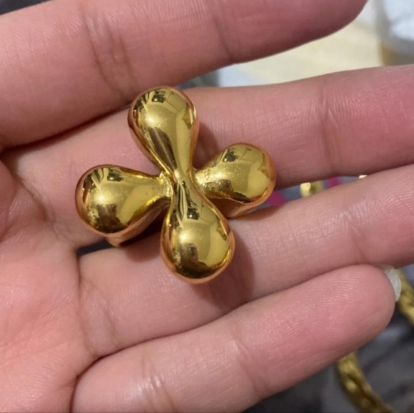 Cross Ring - Picture 3 of 4